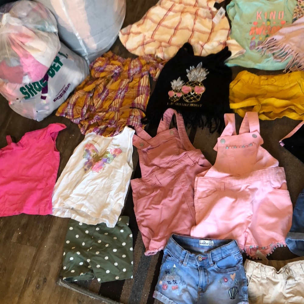 (Sold!!!!!)Lot of toddler girl clothes - Picture 4 of 10